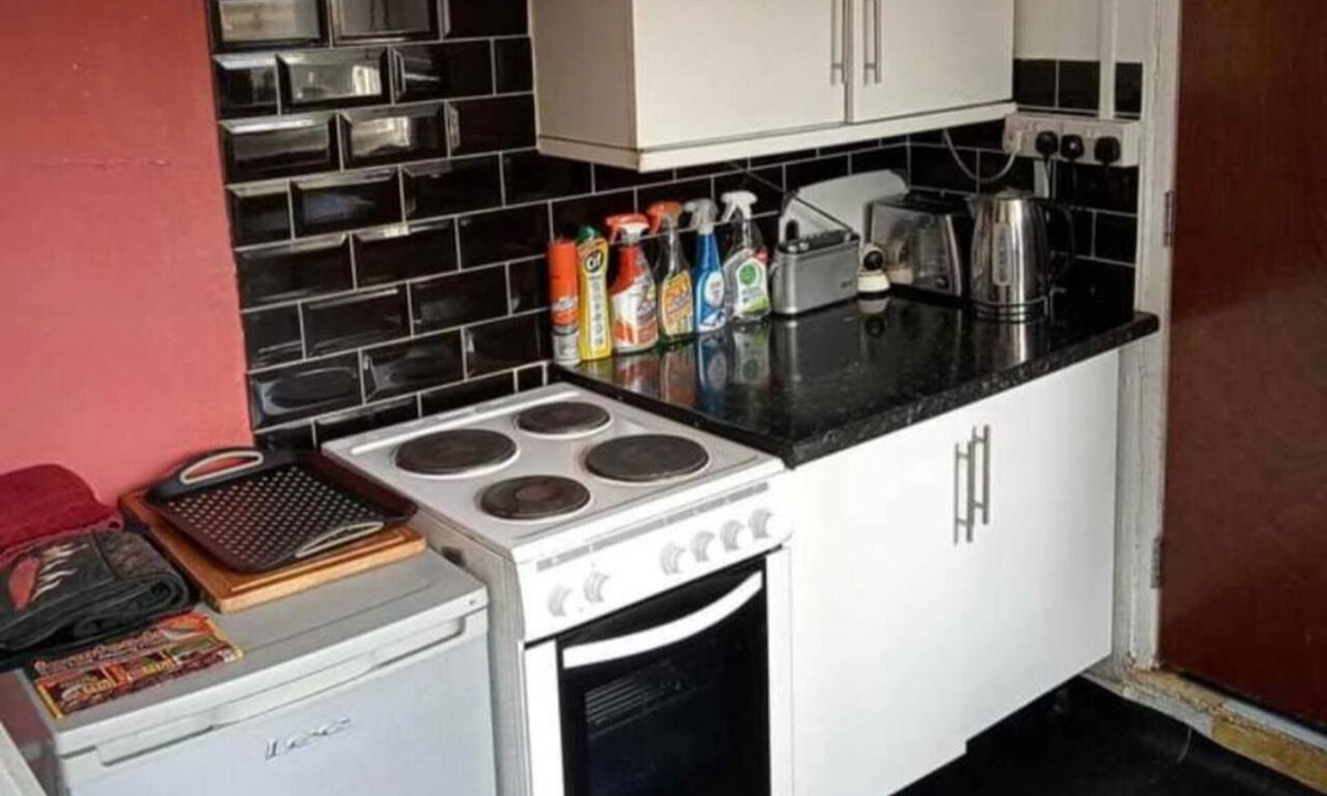 Feltham North House | Feltham/Heathrow Room