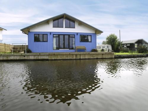 Irstead House | Ferry Cottage