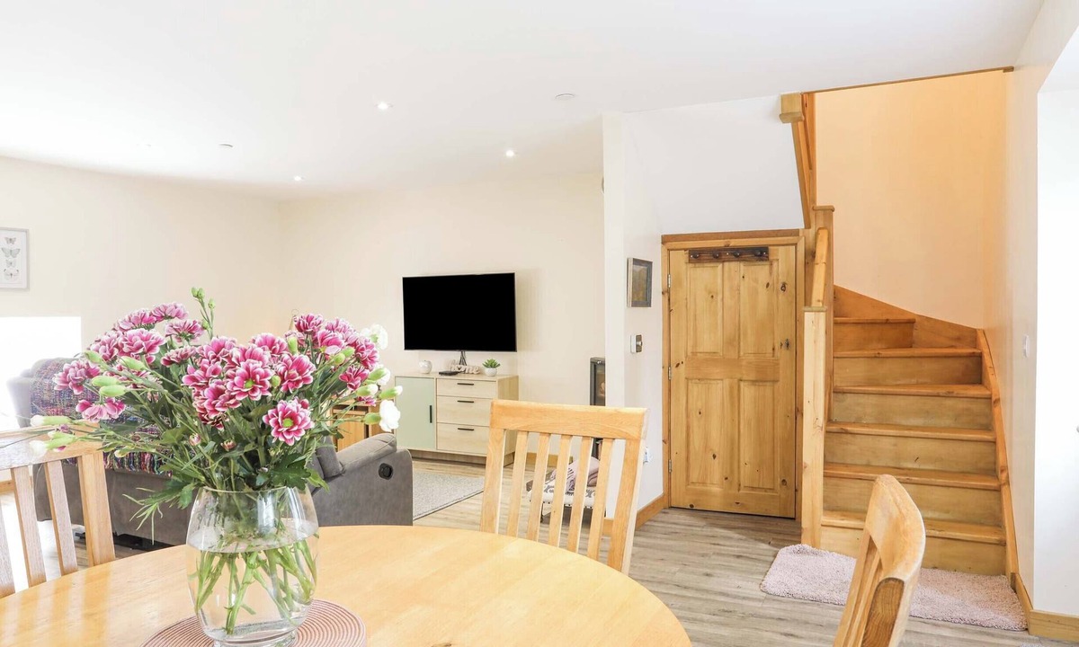 Brynrefail House | Ffynnon Bach