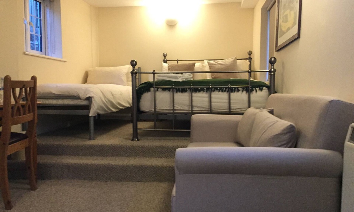Findon House | Findon Rest