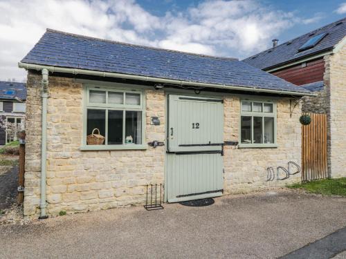 Cirencester House | Firefly Cottage