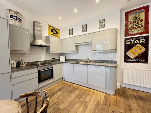 Shoscombe Apartment | Flat 2