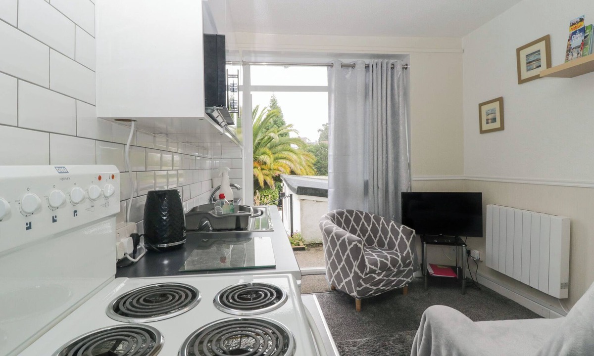 St. Michaels Cottage | Flat 3, Big Tree Holiday Flats