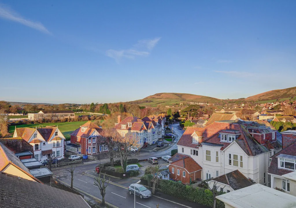 Swanage Apartment | Flat 9 Broadleys - Three Bedroom Apartment, Sleeps 6