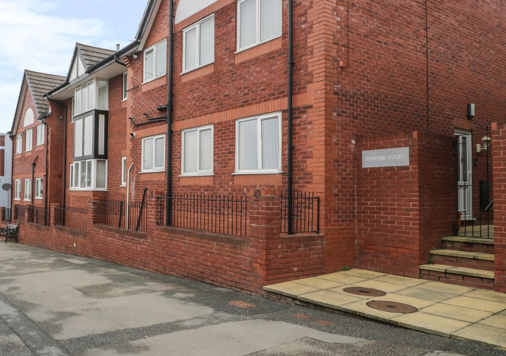 Prestatyn Cottage | Flat 9, PRESTATYN