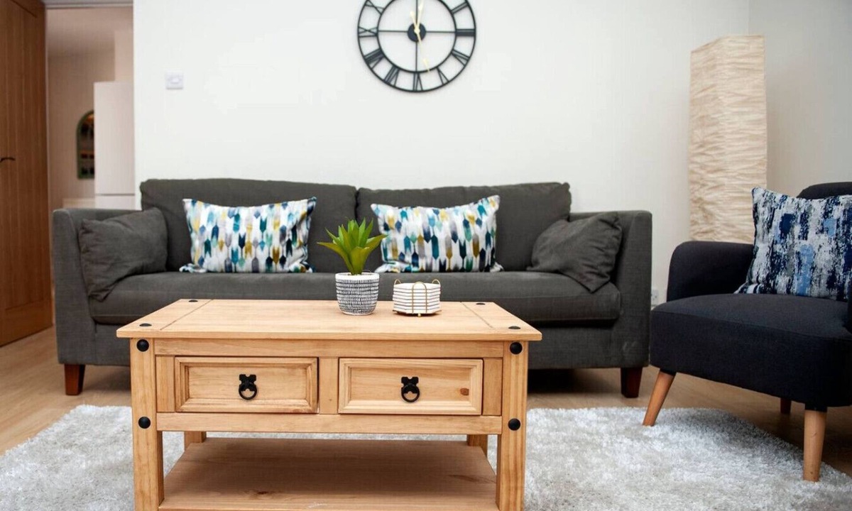 Letham Grange Apartment | Fresh and spacious 3 bedroom home