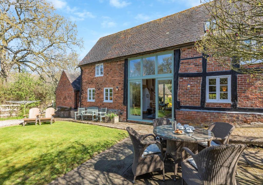 Sutton Maddock House | Frog Mill Barn