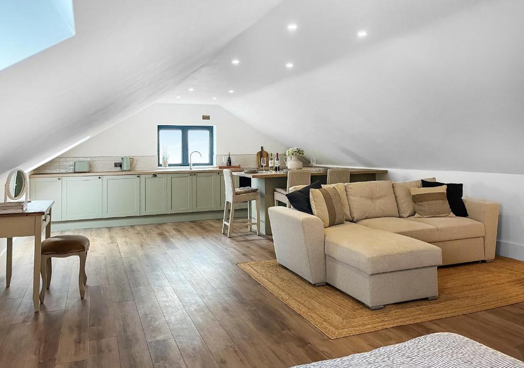 Moulton Apartment | Gatherley Loft