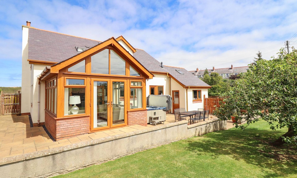 Cemaes Bay Cottage | Ger Y Mor