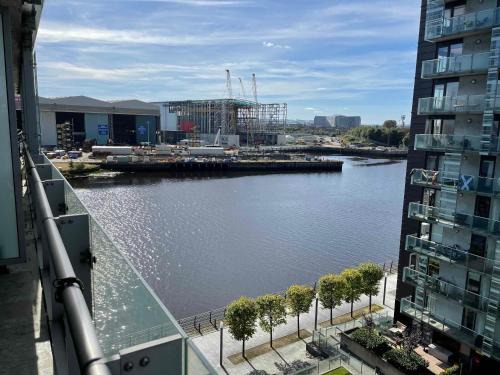 Partick Apartment | Glasgow Harbour River West End
