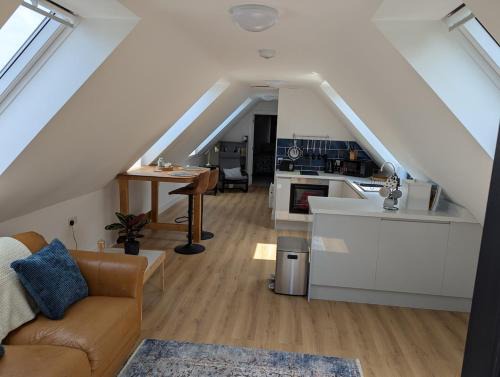 Newent Apartment | Glastonbury Coach House