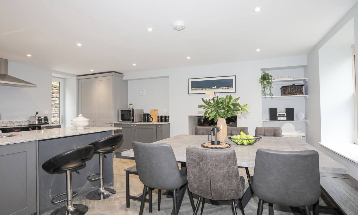 Nant Gwynant Cottage | Glyn Awel