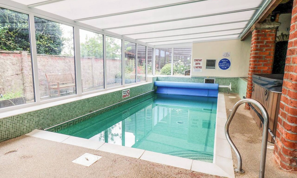 Newton-on-Rawcliffe Cottage | GRANARY, pet friendly, with pool in Pickering