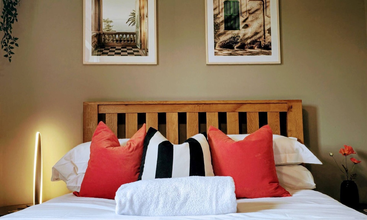 Horley House | Grassmere - Quiet cul-de-sac + Free Parking