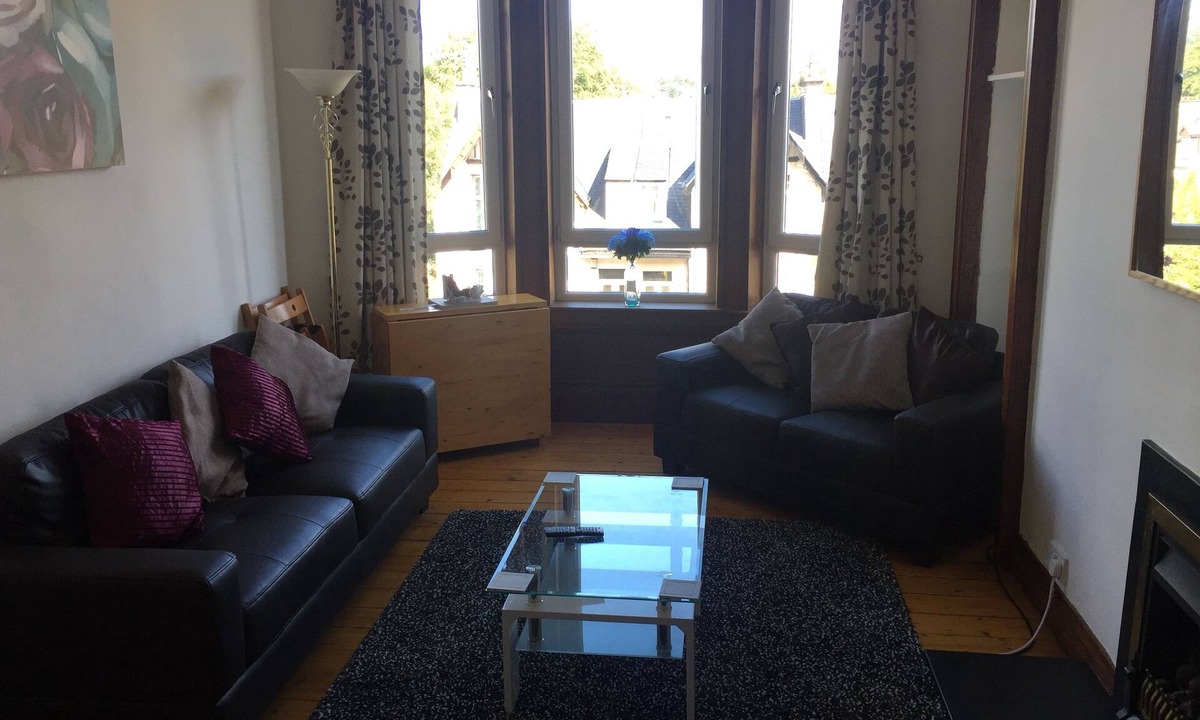 Whiteinch Apartment | Great Location, 2 Bed Scotstoun/West End Flat