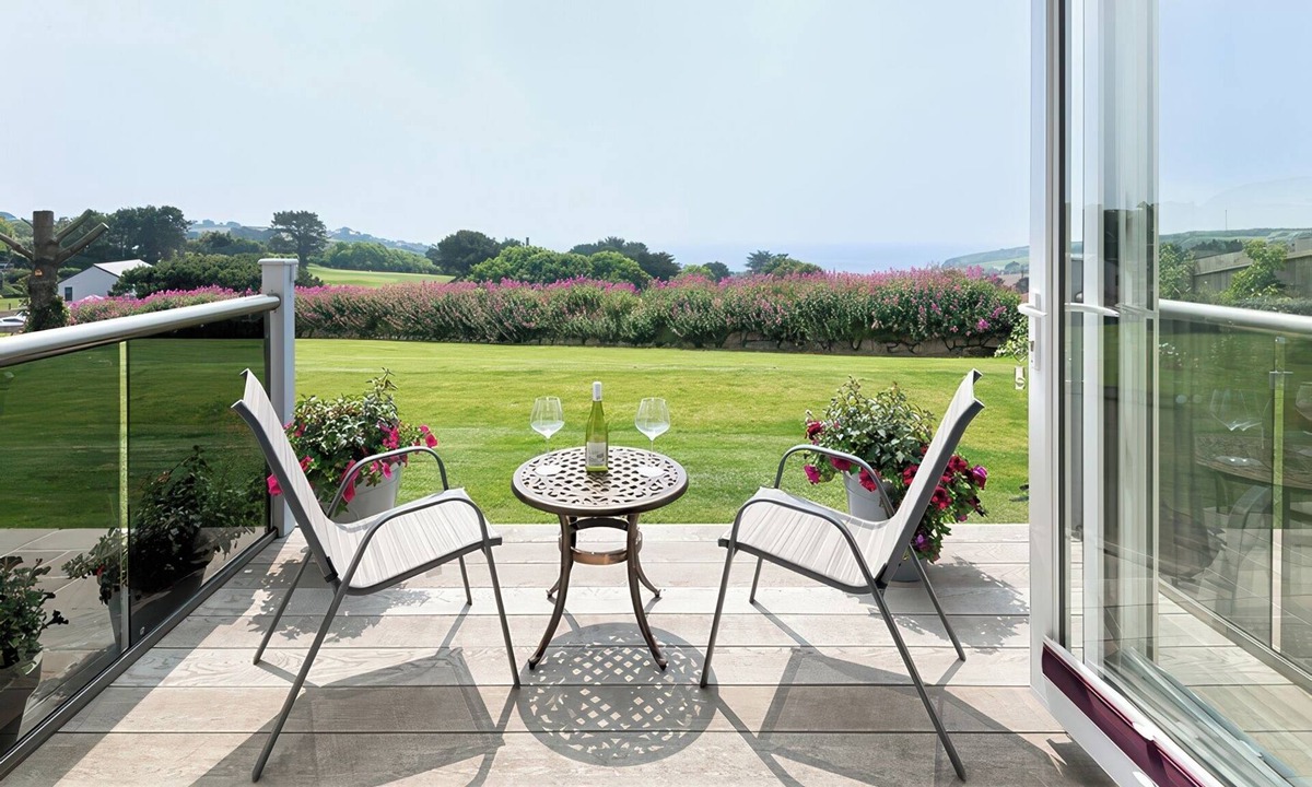 Praa Sands Cottage | GREENSIDE STUDIO, romantic, country holiday cottage in Praa Sands