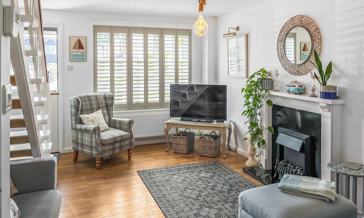 Instow Cottage | Ground Floor: Open plan living space.