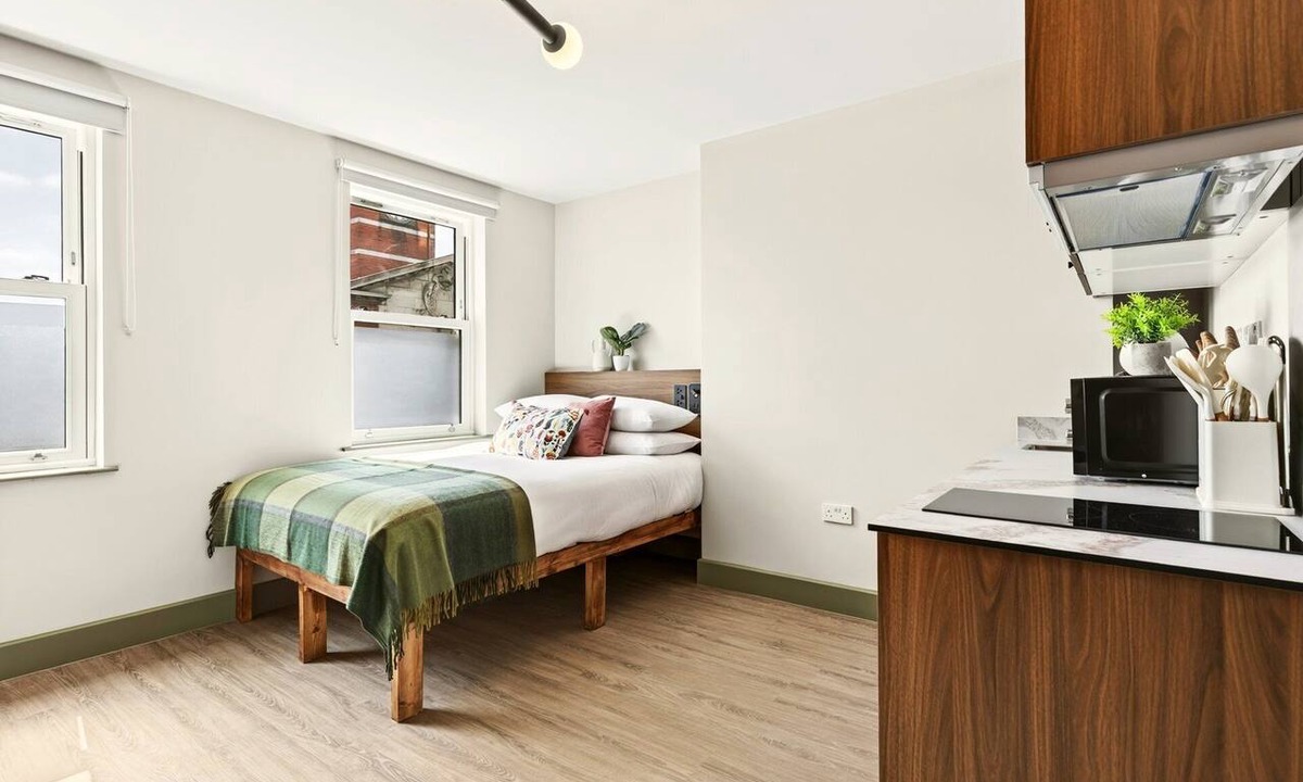 Marlborough Apartment | GuestReady - Chic Studio w Kitchenette in Harrow