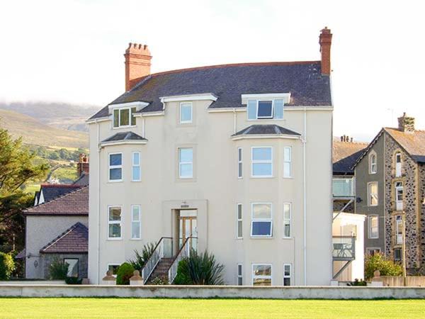 Llanfairfechan Apartment | Gwylanedd One