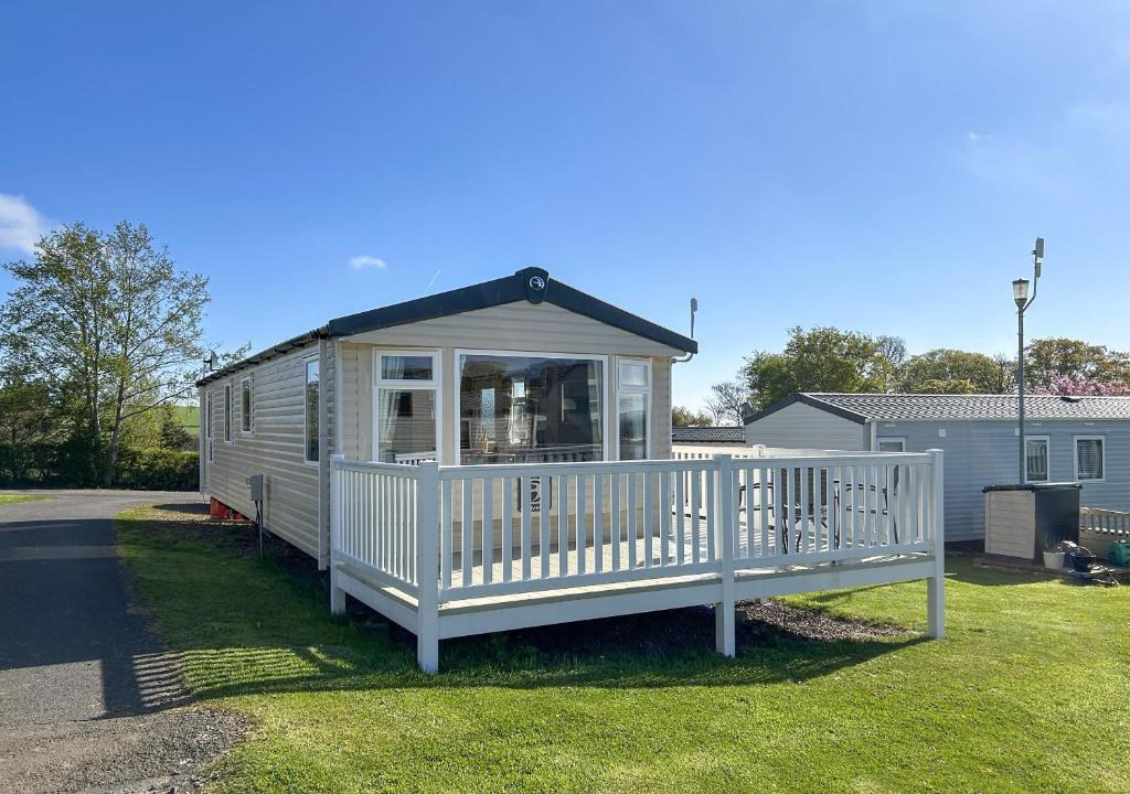 Coldingham House | Hamilton Unit 145