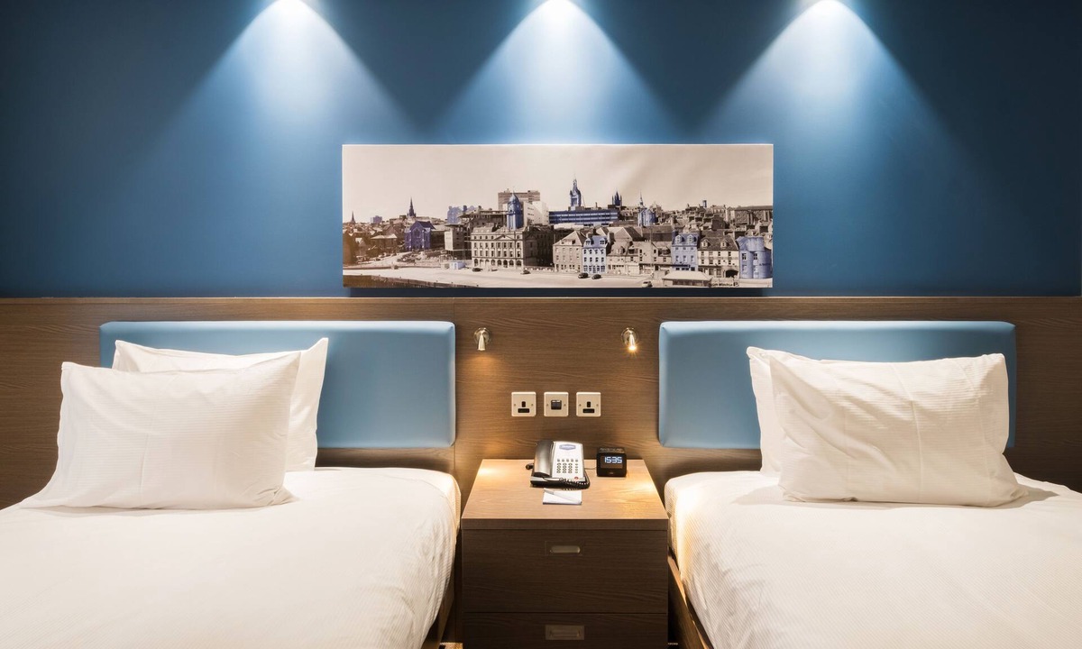 Dyce Hotel | Hampton by Hilton Aberdeen Airport