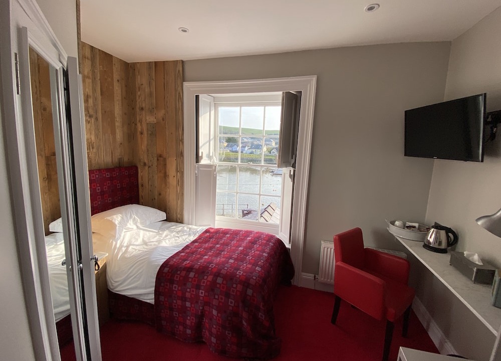 Aberaeron Hotel | Harbourmaster