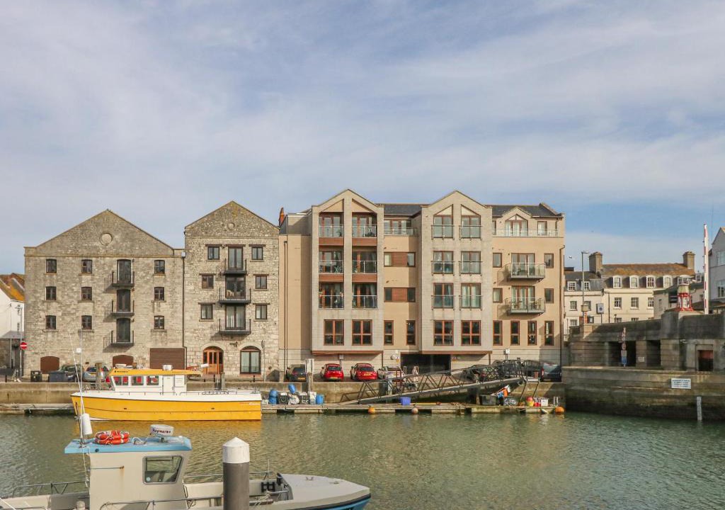Weymouth Apartment | Harbourside Landing