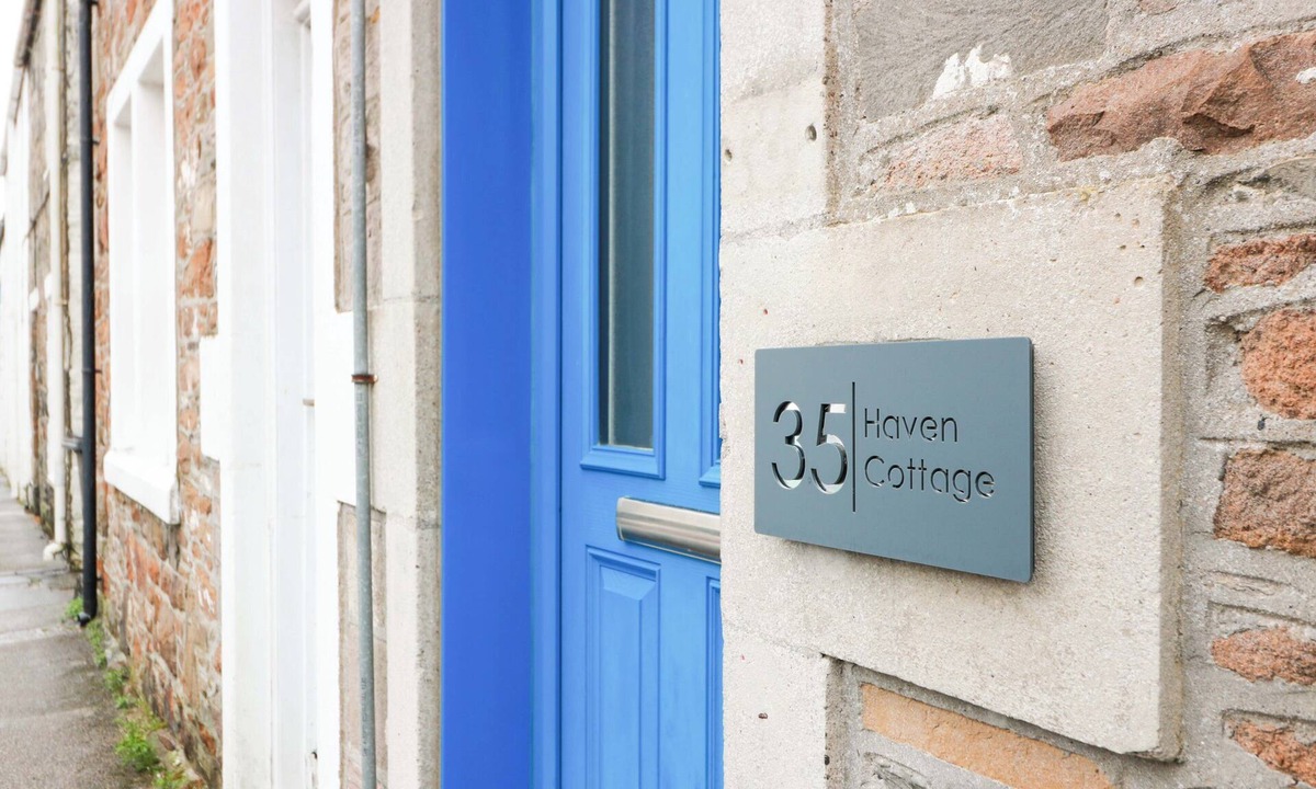 Kirkcudbright Cottage | Haven Cottage