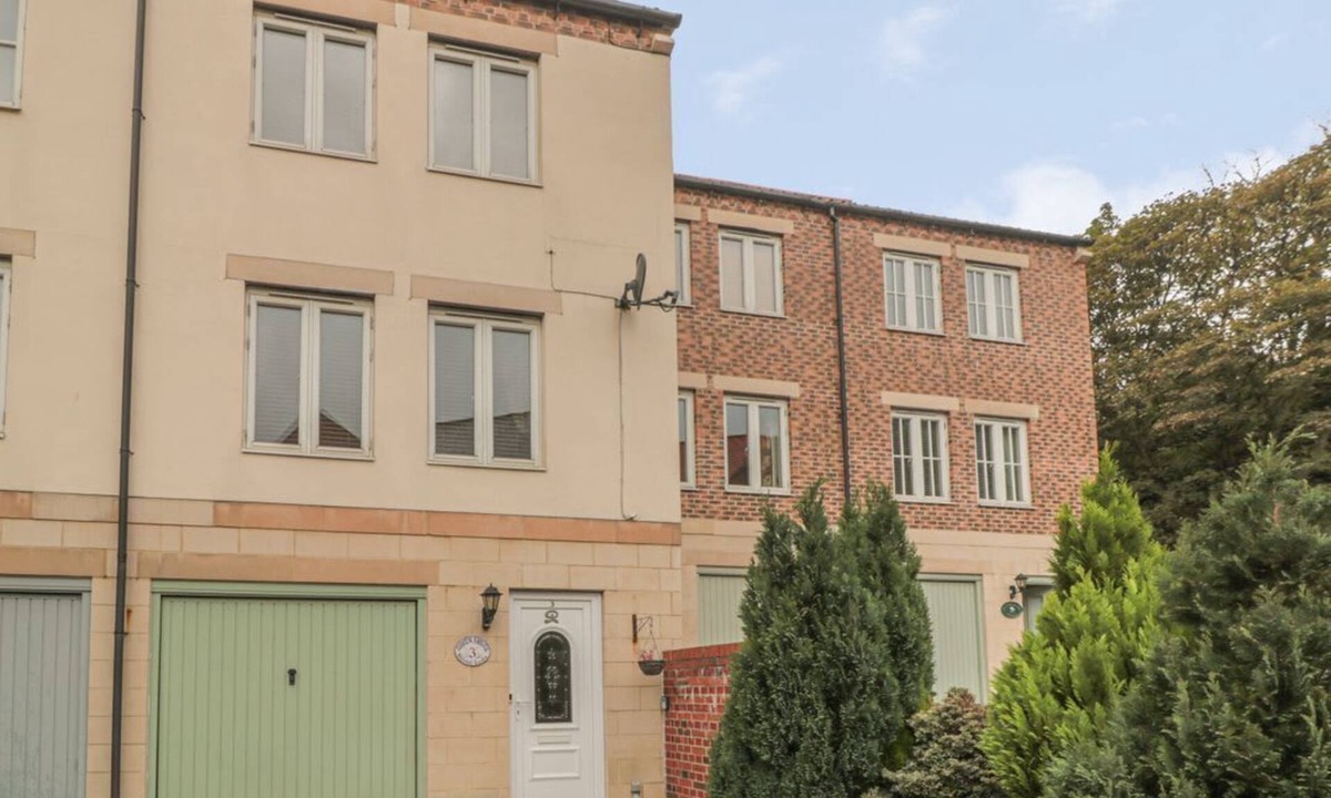 Whitby House | HAVEN HOUSE, over three floors, in Whitby