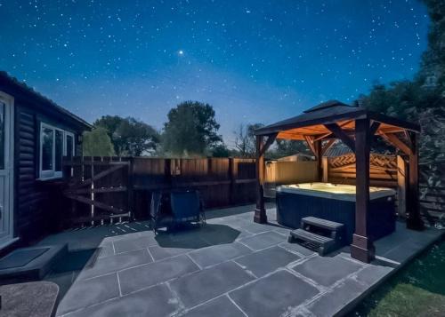 Ystradgynlais Resort | Heronstone Lodges