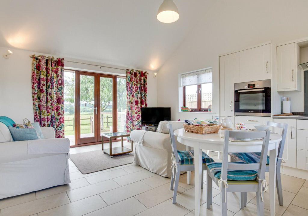 Ewhurst Green House | Hexden Lea