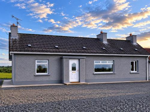 Omagh House | Hillview Cottage Eskra
