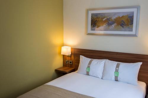 Garforth Hotel | Holiday Inn Leeds Garforth by IHG