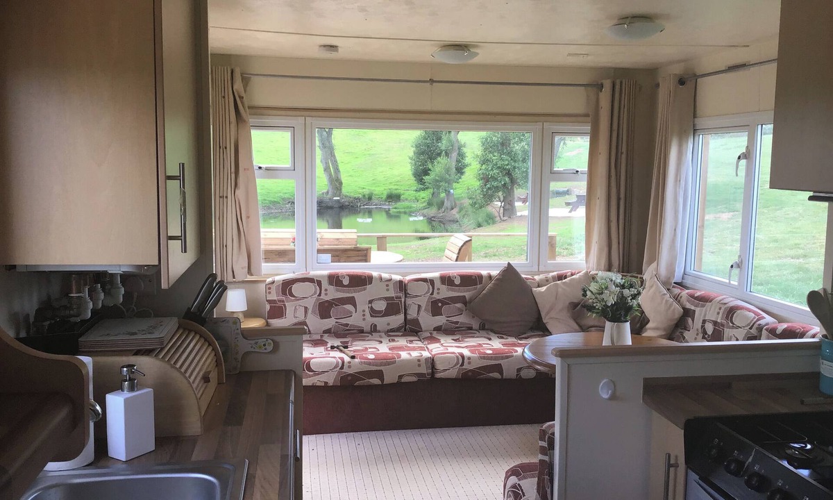 Llanvair Kilgeddin Cottage | Hollie