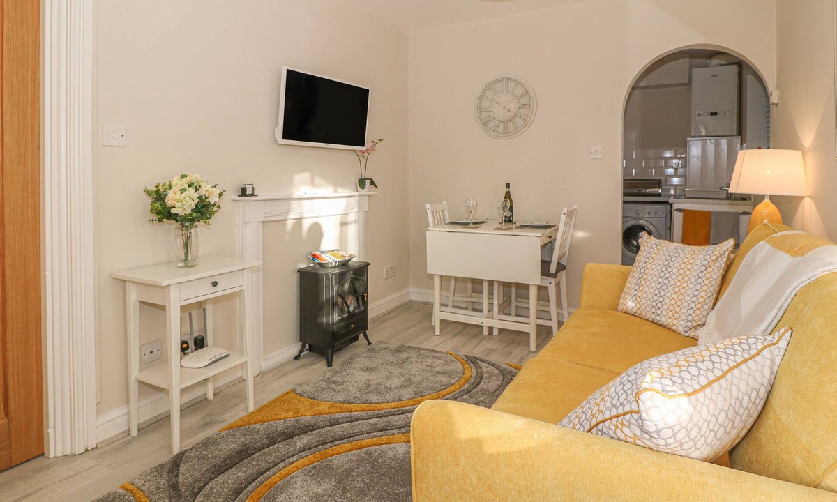 Criccieth Cottage | Holly Cottage