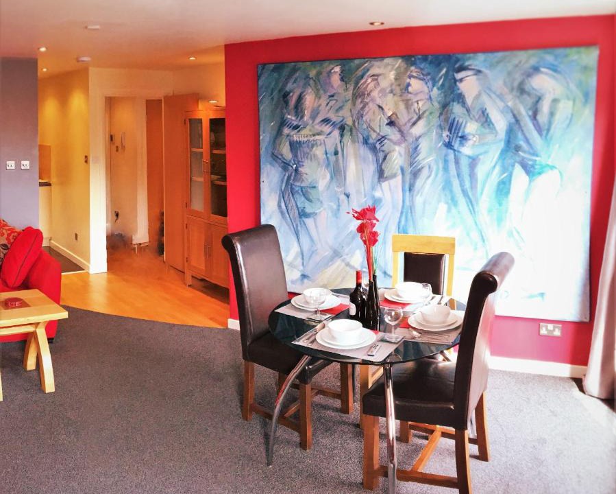 Edinburgh Apartment | Holyrood Park Views Apartment