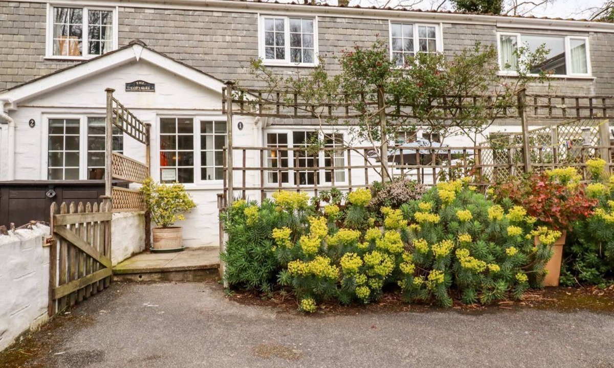 Gorran Haven House | Honeysuckle, Gorran Haven
