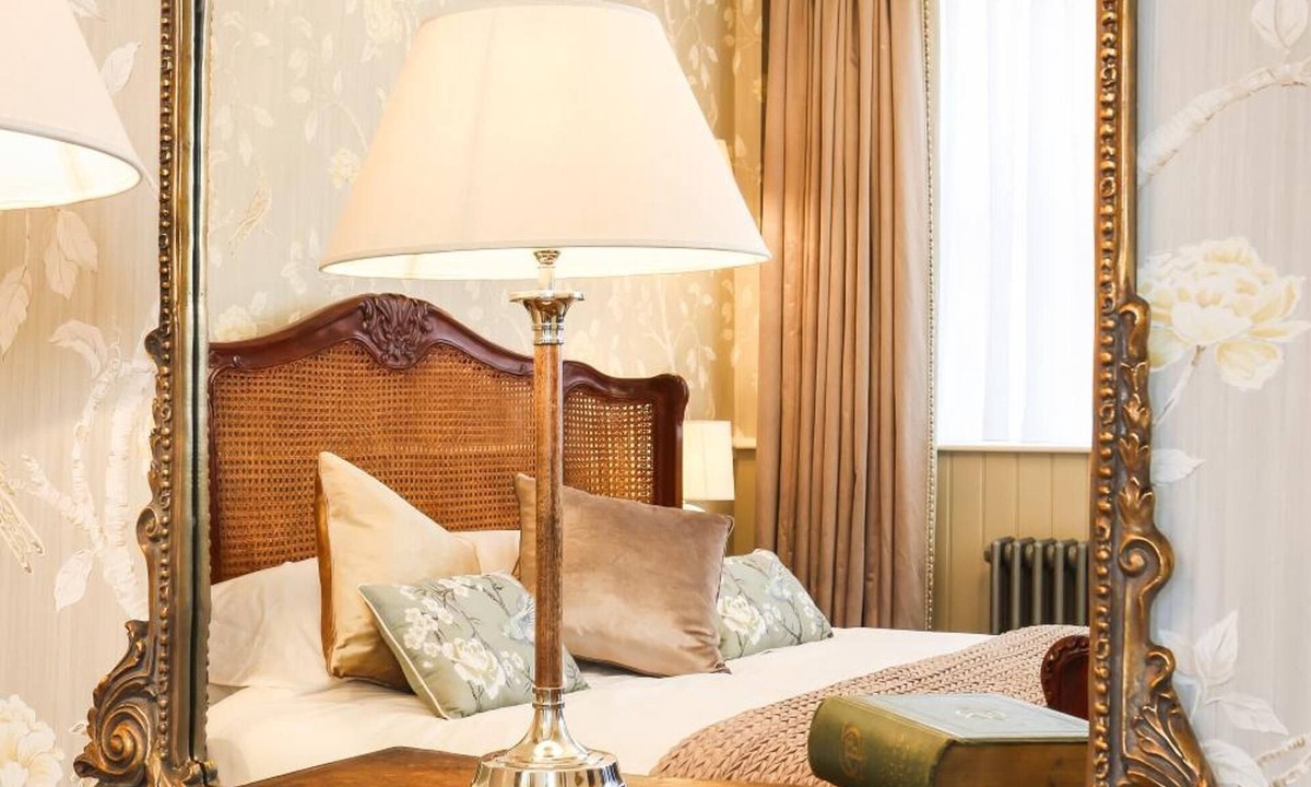Thurnscoe Bed & Breakfast | Hooton Pagnell Hall