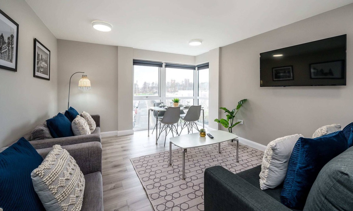 Everton Apartment | Host Apartments | Fox St Apt II