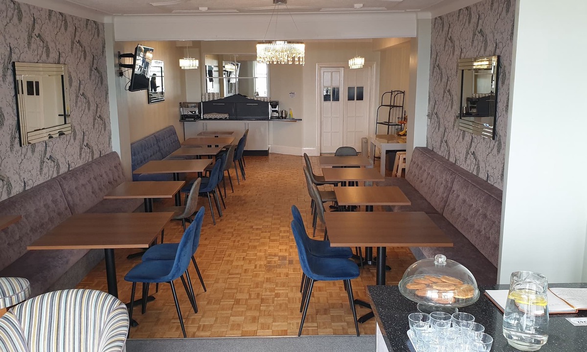 Bispham Bed & Breakfast | Hotel 242