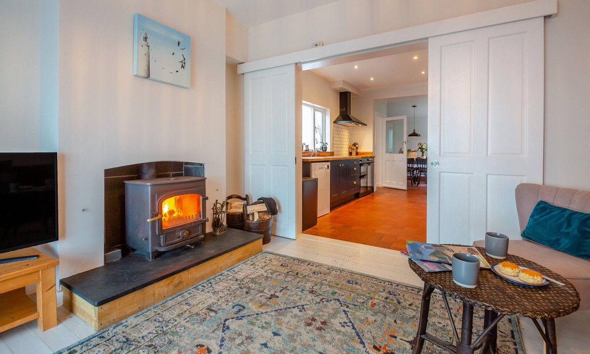 Bwlchtocyn House | Hywelfa - Five Bedroom House, Sleeps 10