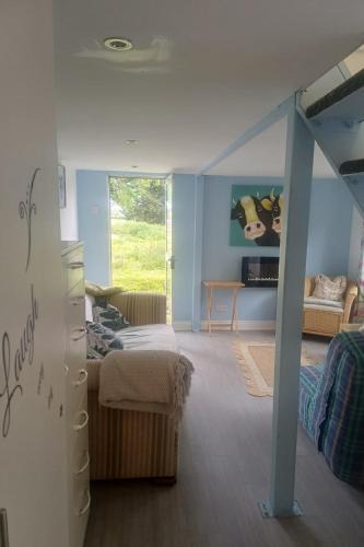 Pontypridd House | Inviting 1-Bed Cottage in Pontypridd