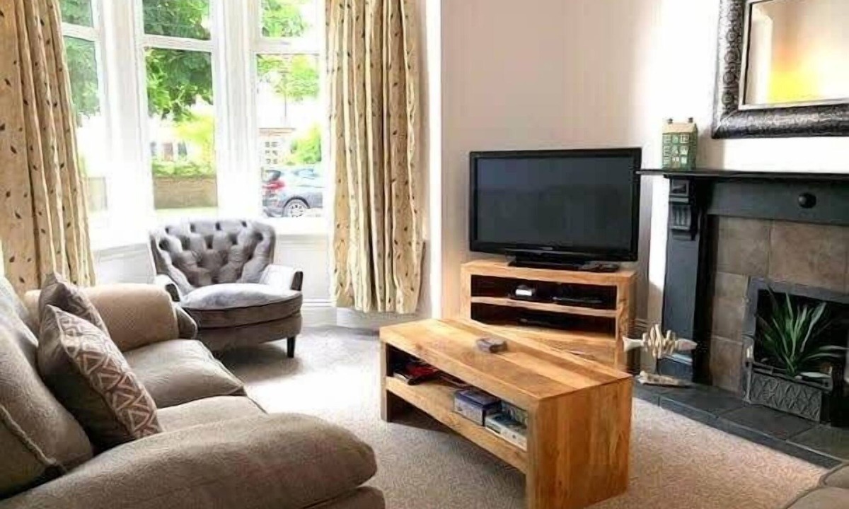 Muston House | Jackson Landing - Spacious house with central location