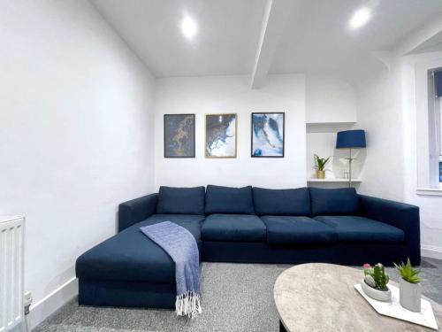 Renfrew Apartment | Jess View