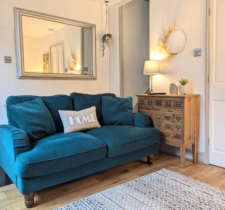 Kendal House | Kendal Cottage with Fireplace - Couples' Retreat