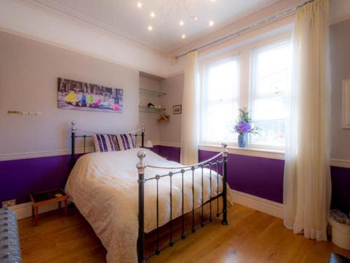 Giggleswick Bed & Breakfast | King William Guest House