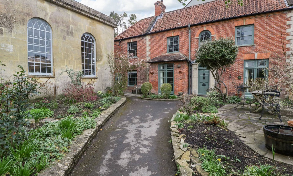 Glastonbury Cottage | Kylemore