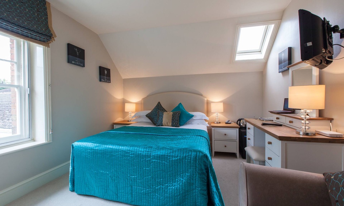 Shaftesbury Hotel | La Fleur de Lys