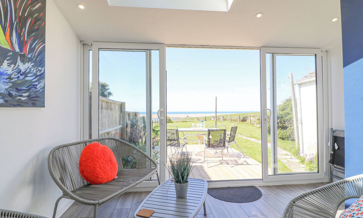 Wyke Regis Cottage | Lagoon View