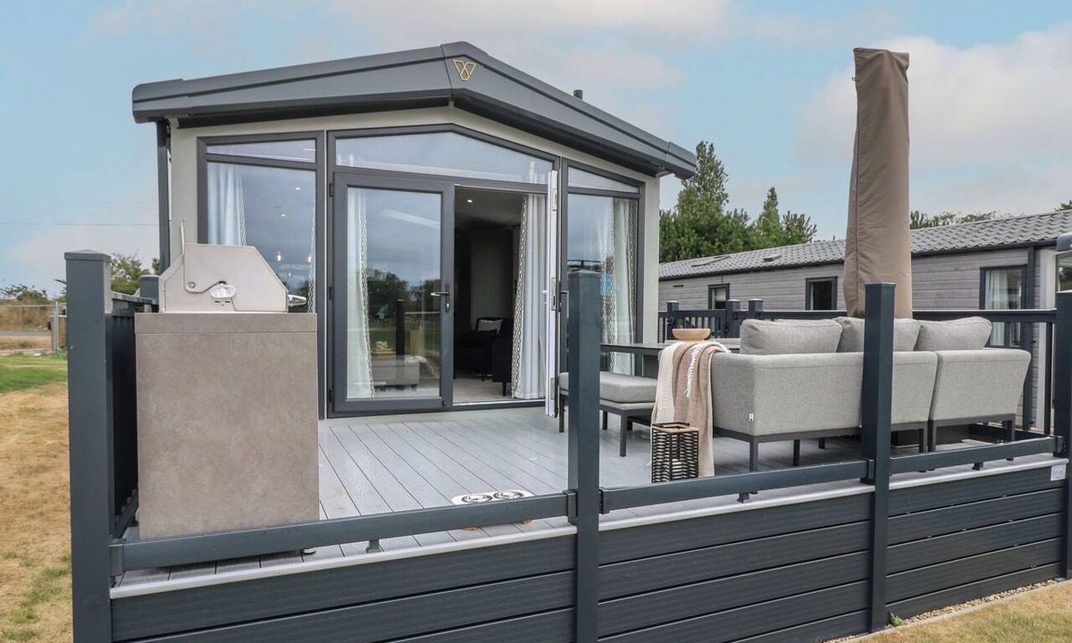 Saint Osyth Cottage | Lakewood Plot 4